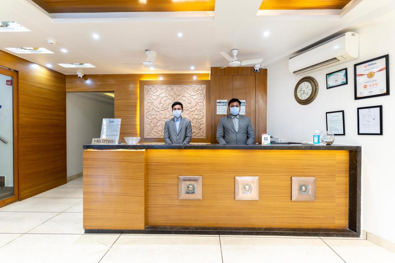 אחמדאבאד Hotel Ashish מראה חיצוני תמונה