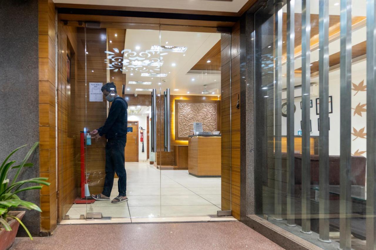 אחמדאבאד Hotel Ashish מראה חיצוני תמונה