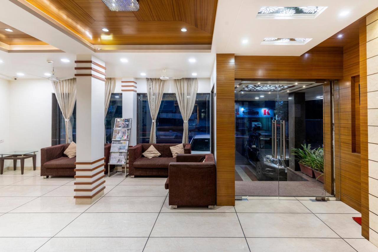 אחמדאבאד Hotel Ashish מראה חיצוני תמונה
