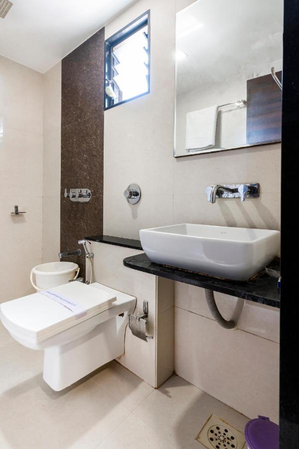 אחמדאבאד Hotel Ashish מראה חיצוני תמונה