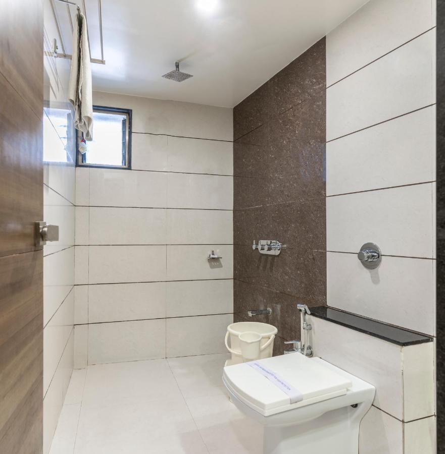 אחמדאבאד Hotel Ashish מראה חיצוני תמונה