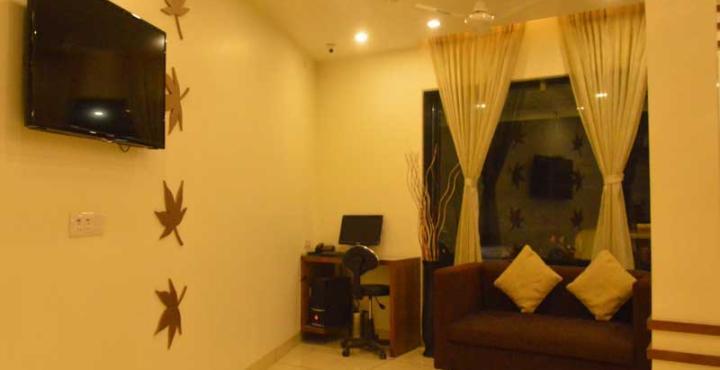 אחמדאבאד Hotel Ashish מראה חיצוני תמונה